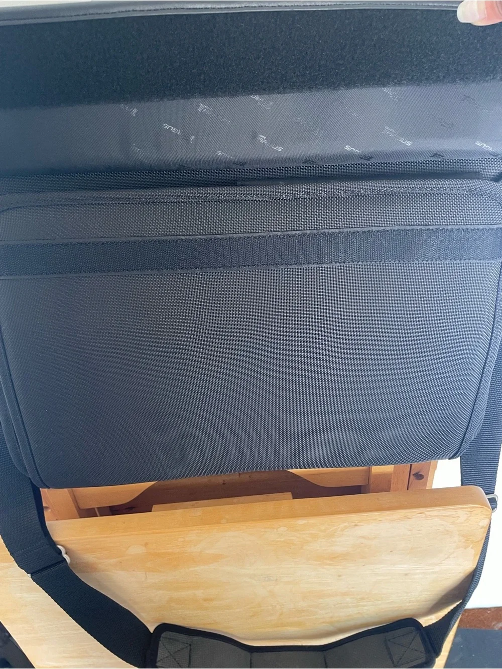 Black Targum Laptop & Briefcase - Professional Shoulder Bag W Adj Strap